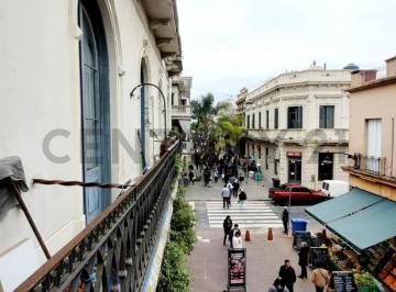 Departamento · 54m² · 1 Ambiente · Venta Apartamento 2 Dorm. Ciudad Vieja 1er Piso Escalera