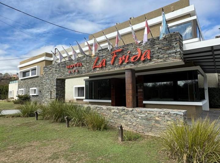 Local comercial · 970m² · 18 Ambientes · 13 Cocheras