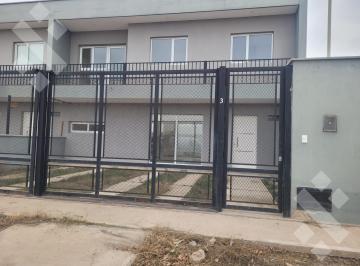 Casa · 150m² · 4 Ambientes · 2 Cocheras · Dúplex 3 Dorm - Ferndadez Oro