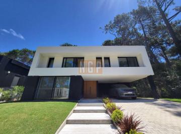 Foto1 · Venta Casa 4 Dorm.. Playa Brava, Punta del Este