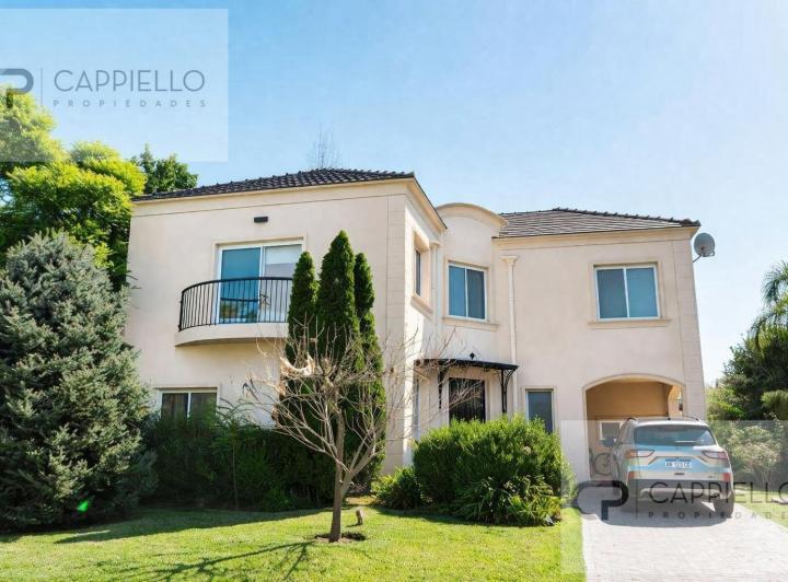 Casa · 800m² · 5 Ambientes