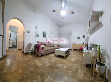 PH · 71m² · 3 Ambientes · En Venta PH 3 Amb con Quincho, Parrilla y Terraza Parque Avellaneda