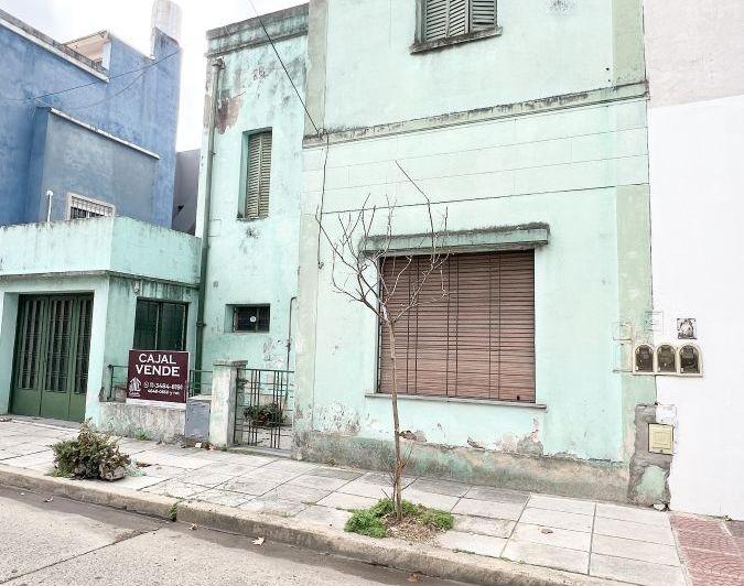 Casa · 160m² · 5 Ambientes · 1 Cochera