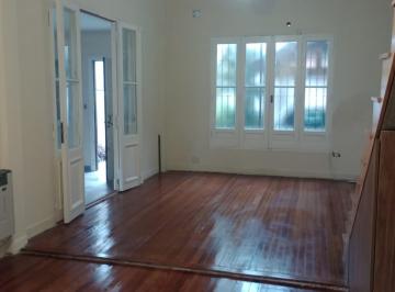 PH · 125m² · 3 Ambientes · 1 Cochera · PH - Alquiler - Agronomia - 3 Amb C/escritorio - Quincho C/parrilla - Cochera