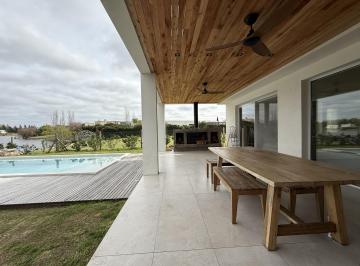 Casa · 306m² · 7 Ambientes · 4 Cocheras · Casa a La Venta, 4 Dorm., Al Lago, San Matías