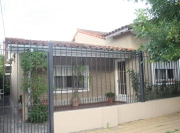 Casa de 5 ambientes, Ituzaingó · Dueño Vende Casa 3 Amb + Depto 2 Amb en Ituzaingó Sur con Jardín