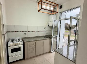 Departamento · 60m² · 3 Ambientes · 1 Cochera · Departamento en Alquiler: Av San Martin 1227 Fray Luis Beltrán