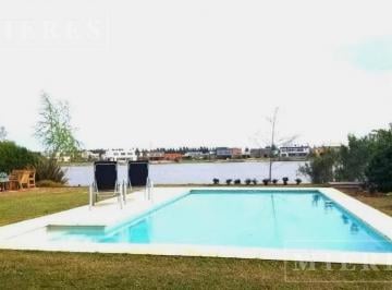 Casa · 263m² · 4 Ambientes · 2 Cocheras · Alquiler de Verano a La Laguna en San Gabriel, Villanueva