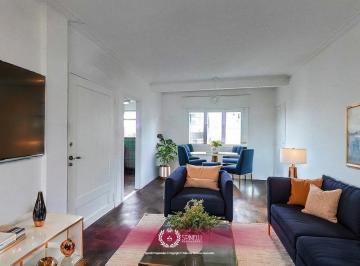Departamento · 62m² · 3 Ambientes · Alquiler Departamento Semipiso 3 Ambientes 62 m² con Balcón Al Frente en Colegiales Todo Aire y Luz