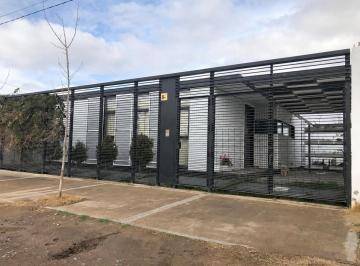 Casa · 125m² · 4 Ambientes · 1 Cochera · Casa 3 Habitaciones Apta a Credito Hipotecario
