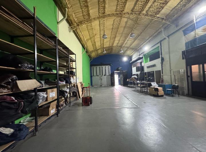 Bodega-Galpón · 788m² · 7 Ambientes