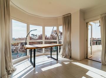 Departamento · 146m² · 4 Ambientes · 2 Cocheras · Impecable Apartamento Av del Libertador 7000 - 3 Suites - Bcon Terraza - Parrilla - 2 Guardacoche