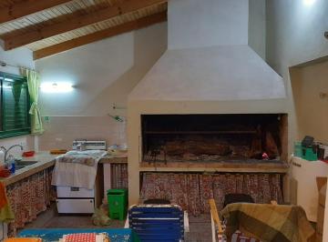 Casa · 80m² · 2 Ambientes · Venta de Casa Quinta con Importante Terreno en Sicardi La Plata