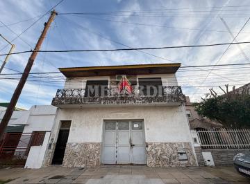 PH · 2 Ambientes · PH en 1° Piso Al Frente