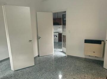Casa · 53m² · 3 Ambientes · Alquiler Casa 3 Ambientes con Terraza y Quincho - Caseros Norte