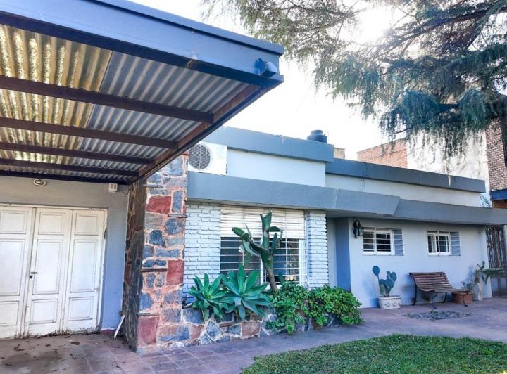 Casa · 204m² · 6 Ambientes
