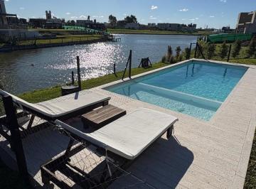 Casa · 260m² · 4 Ambientes · 1 Cochera · Divina - Temporario Al Agua - San Fermin - Tigre