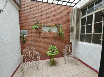 Departamento · 73m² · 3 Ambientes · Guayaquil 400 PH 3 Ambientes y 1/2 con Patios Caballito