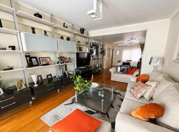 Departamento · 185m² · 5 Ambientes · 1 Cochera · Departamento Lumino Amplio y Excelente