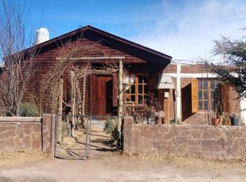 Casa · 117m² · 6 Ambientes · 1 Cochera · Venta Cabaña de Tronco + Departamento - Uspallata