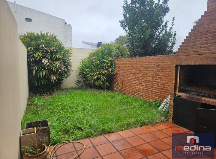 Casa · 100m² · 3 Ambientes · 1 Cochera