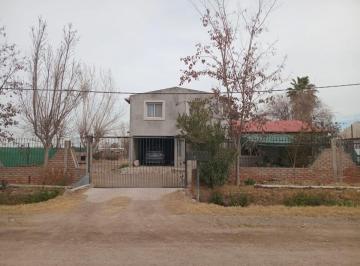 Casa · 178m² · 3 Ambientes · 3 Cocheras · Casa Esquina en Venta Colonia Segovia Corralitos
