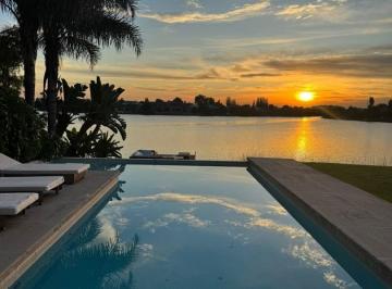 Casa · 450m² · 7 Ambientes · Casa en Venta en Santa Barbara, Tigre, G. B. a. Zona Norte