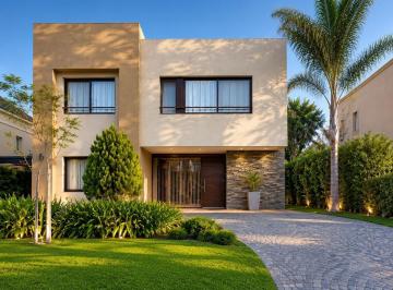 Casa · 380m² · 5 Ambientes · Casa en Venta en Los Lagos, Nordelta, Tigre