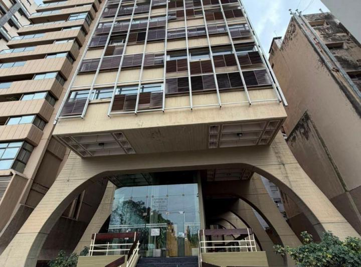 Departamento · 100m² · 5 Ambientes · 1 Cochera