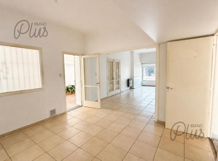 Casa · 178m² · 5 Ambientes · 1 Cochera