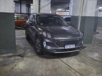 Garage · 8m² · Cochera Cubierta, Expensas 9 Mil Pesos