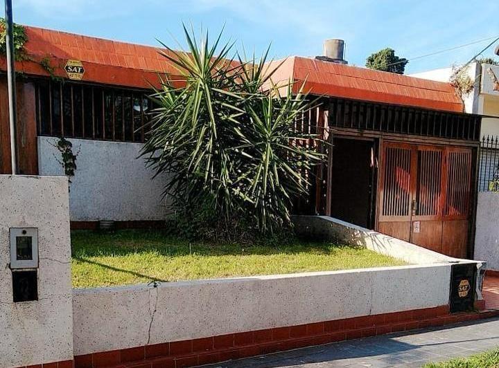 Terreno · 130m² · 4 Ambientes · 1 Cochera
