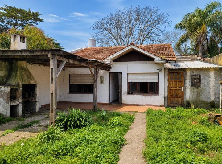 Terreno · 458m² · 3 Dormitorios · 1 Cochera