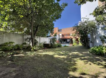 Casa · 300m² · 4 Ambientes · 2 Cocheras · Casa Venta Florida 4 Ambientes Jardín Pileta Quincho