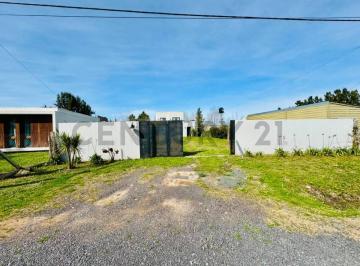 Casa · 110m² · 6 Ambientes · 1 Cochera · Casa en Venta Parque Sicardi