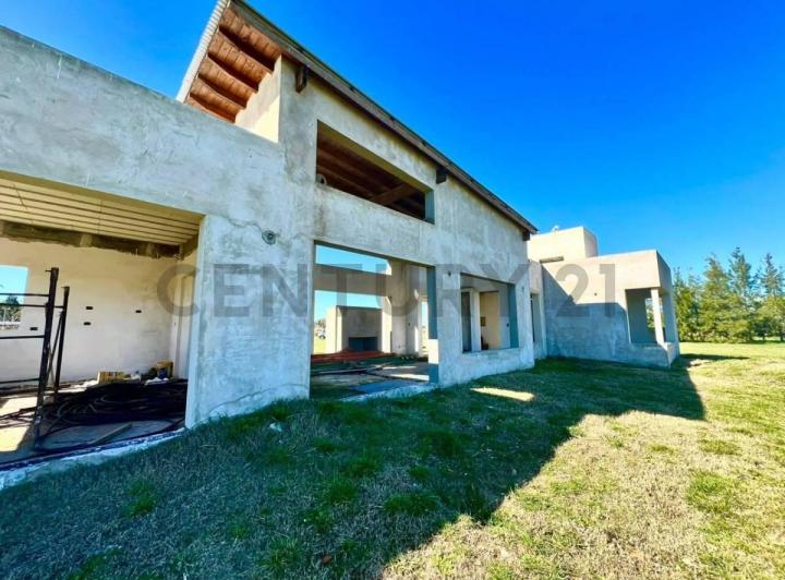 Terreno · 100m² · 3 Ambientes