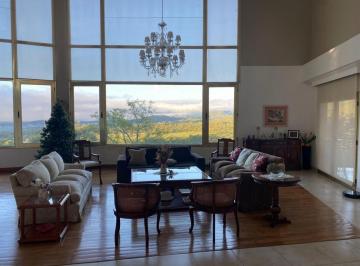 Casa · 756m² · 8 Ambientes · 1 Cochera · Casa en Venta en Capital, Salta, Argentina