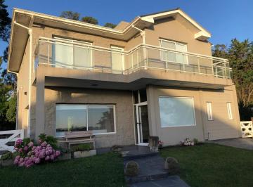 Casa · 300m² · 7 Ambientes · Alquiler Temporario en Chapadmalal | Barrancas de San Benito