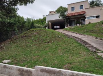 Casa · 90m² · 6 Ambientes · 2 Cocheras · Casa en Venta en de 3 Dorm. en Potrero del Alto con Pileta y Cochera Doble