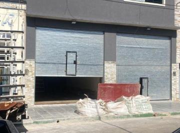 Local comercial , Tres de Febrero · Local Comercial con Deposito y Montacargas