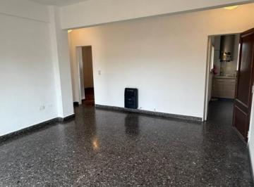 Departamento · 50m² · 3 Ambientes · Alquiler 3 Ambientes con Lavadero y Terraza Propia - Caseros Norte