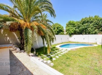 Casa · 362m² · 6 Ambientes · 3 Cocheras · Venta Casa 6 Ambientes con Cochera, Patio y Pileta - Martinez