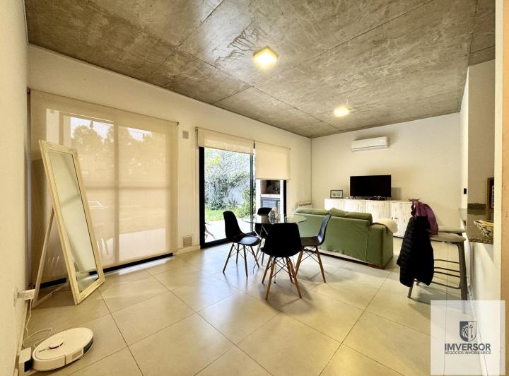 Casa · 110m² · 4 Ambientes · 2 Cocheras