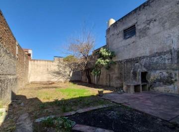 PH · 81m² · 3 Ambientes · PH a Reciclar en Quilmes Oeste