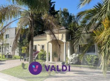 Casa · 730m² · 7 Ambientes · 3 Cocheras · Casa en Alquiler Amoblada Echeverria del Lago