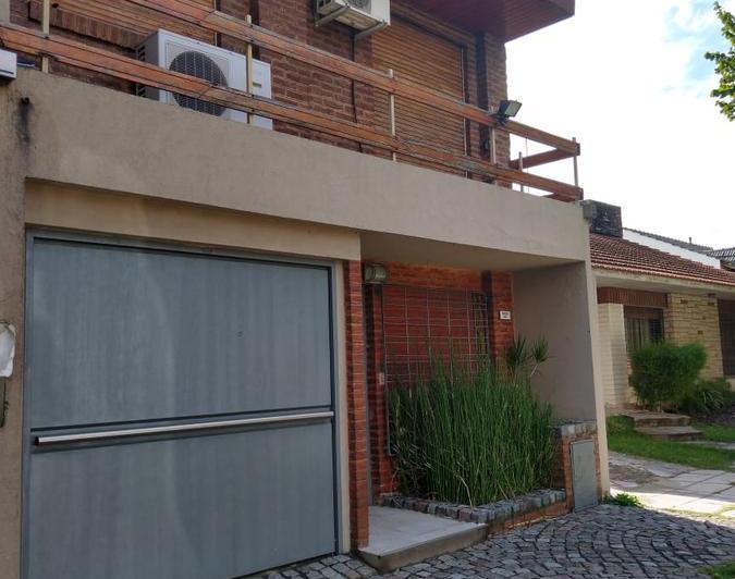 Casa · 110m² · 4 Ambientes · 1 Cochera