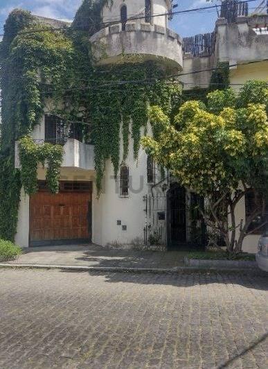 PH · 140m² · 5 Ambientes · 1 Cochera