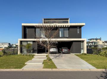 Casa · 432m² · 6 Ambientes · 2 Cocheras · Casa en Venta en Virazón, Nordelta, Tigre