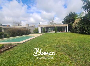 Casa · 184m² · 5 Ambientes · 1 Cochera · Casa en Alq. Temporario en Champagnat, Estancias del Pilar, Pilar