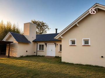 Casa · 240m² · 5 Ambientes · 2 Cocheras · Exc Casa 4 Dor Vta Gge/suite/qcho/pileta Guachipas El Tipal